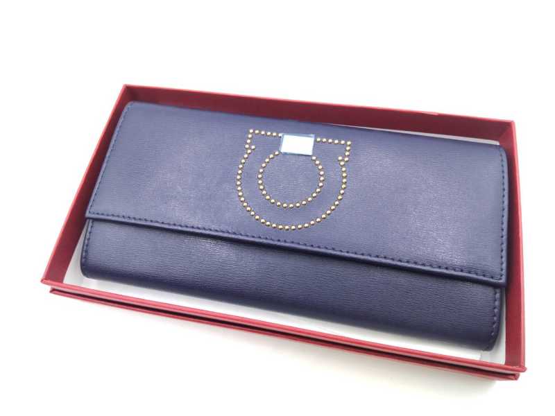 フェラガモ買取　長財布　